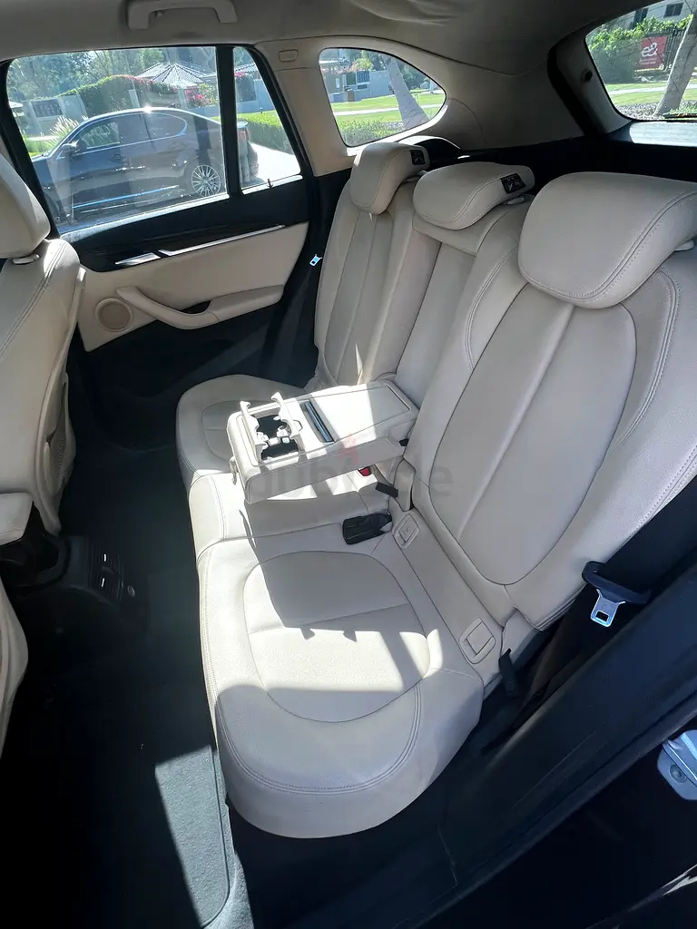 BMW X1 sDrive20i 2016 GCC Specs | Panoramic Roof - Image 16
