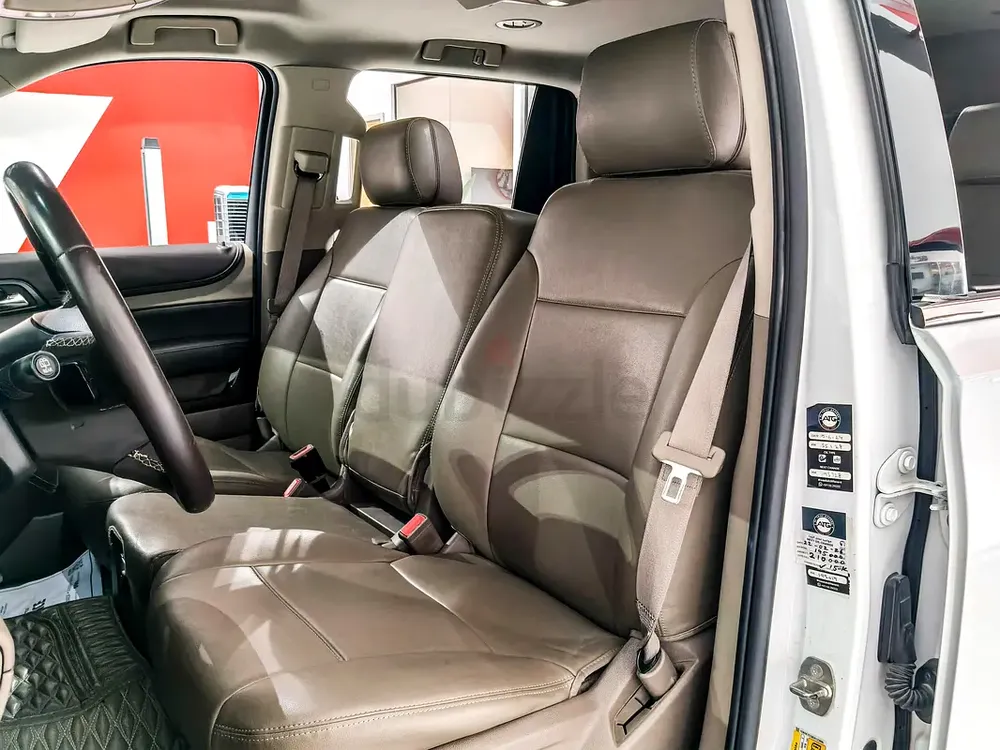 AED 1760/month | 2016 Chevrolet Tahoe  | GCC Specs | Ref#453620 - Image 12