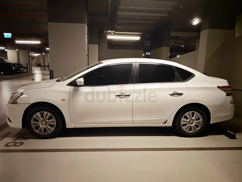 Nissan Sentra 2015 S GCC Specs - Reliable Sedan - Image 4