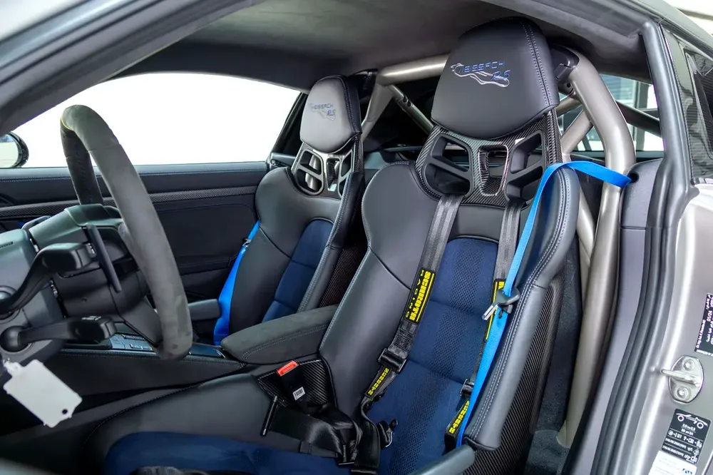 Porsche Cayman GT4 RS-Brand New-GCC-Ali  Sons Warranty-Weissach Package-Exposed Carbon Fiber - Image 16
