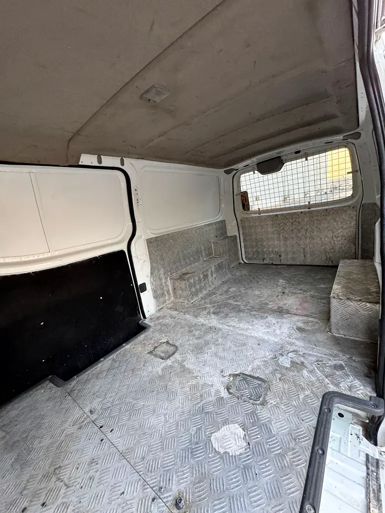 Nissan Urban Van // Gcc space // Model 2020 // Good conditions // power window - Image 10
