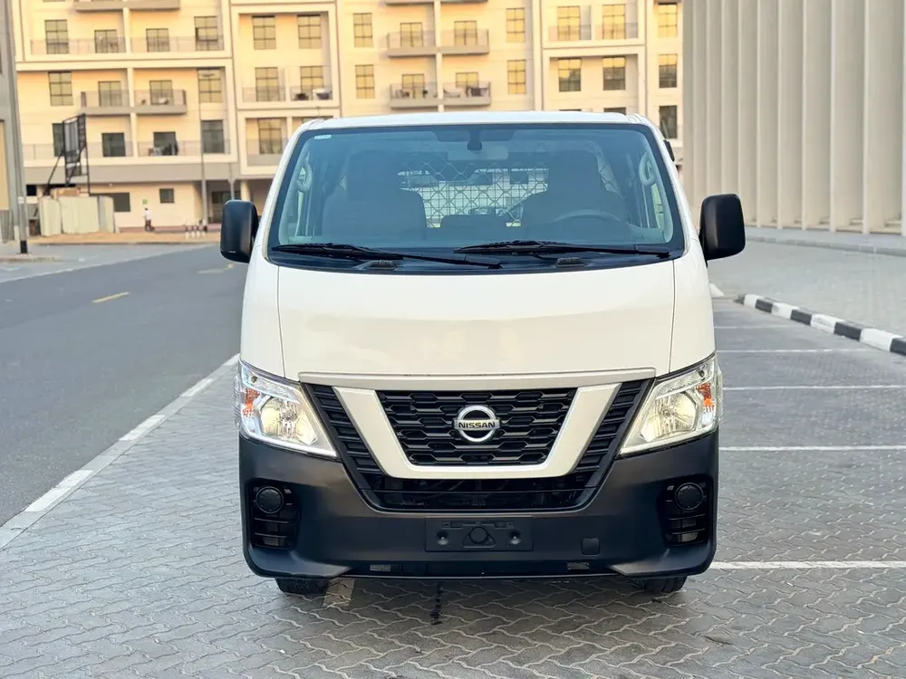 Nissan Urban Van // Gcc space // Model 2020 // Good conditions // power window - Image 15