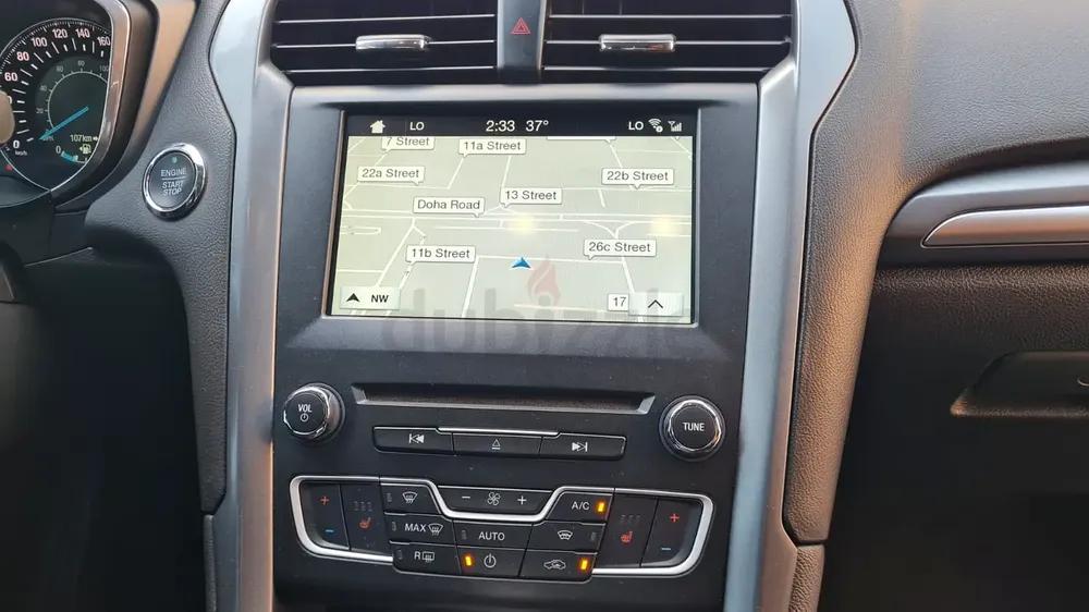 2017 FORD FUSION TITANIUM ECOBOOST GCC ONE OWNER LADY DRIVEN AL TAYER FORD FULL SERVICE HISTORY - Image 11