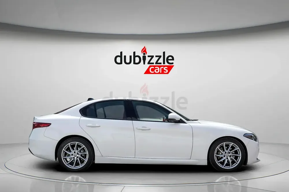 AED 825/month | 2018 Alfa Romeo Giulia  | GCC Specs | Ref#440590 - Image 4