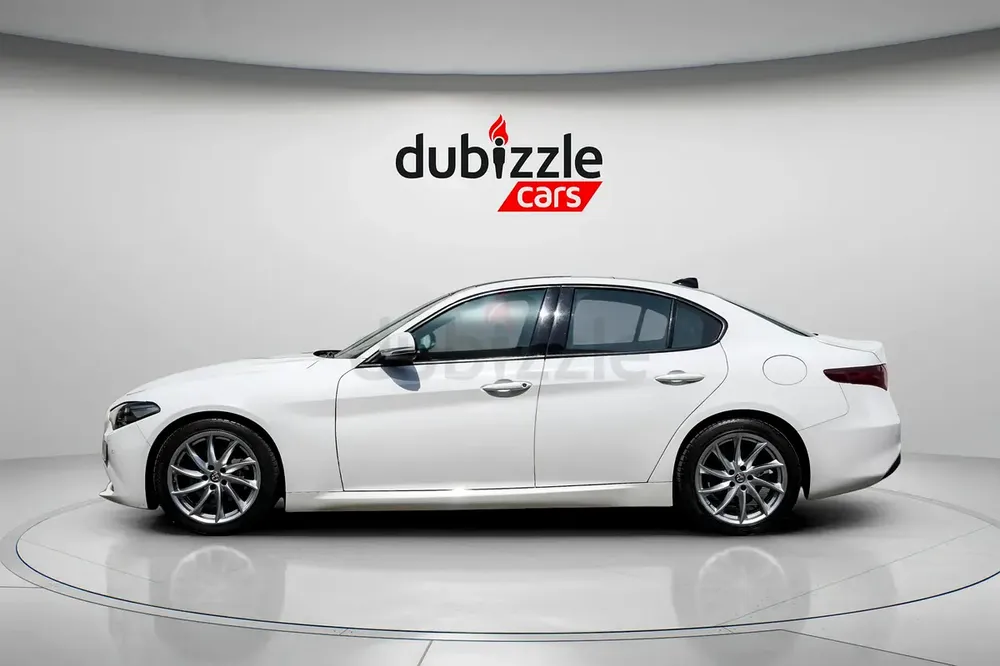 AED 825/month | 2018 Alfa Romeo Giulia  | GCC Specs | Ref#440590 - Image 5
