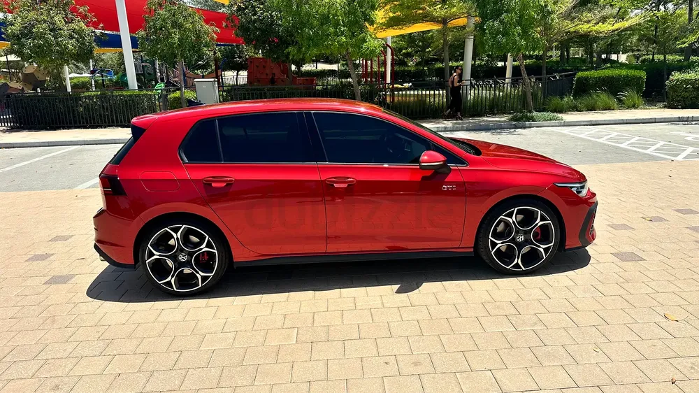 2025 Volkswagen Golf GTI - GCC Specs - No Accidents. Warranty and Service Plan - Image 5