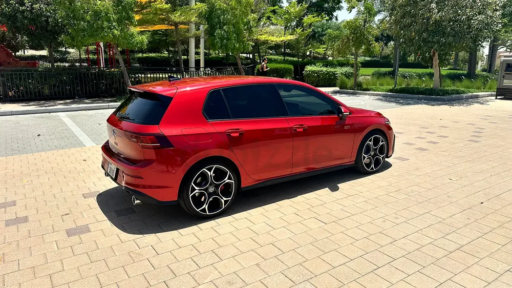 2025 Volkswagen Golf GTI - GCC Specs - No Accidents. Warranty and Service Plan - Image 7