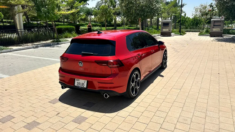 2025 Volkswagen Golf GTI - GCC Specs - No Accidents. Warranty and Service Plan - Image 8