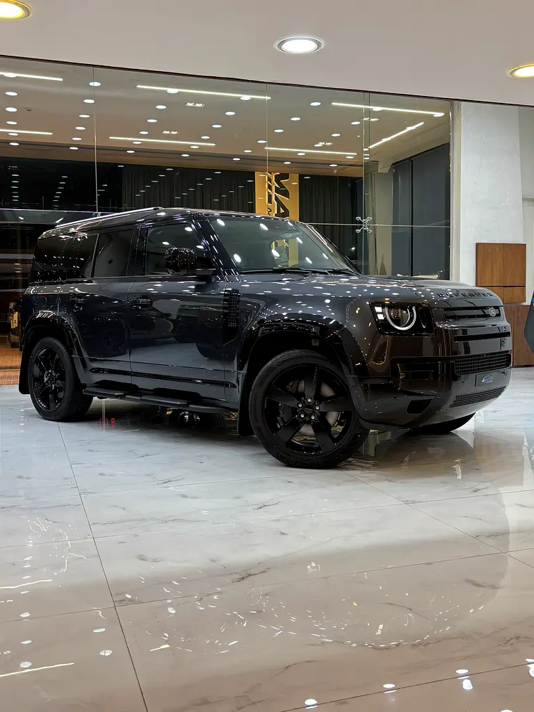 Land Rover Defender P400 X-Dynamic HSE - Image 6