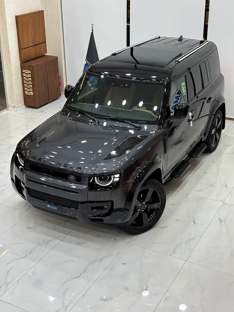 Land Rover Defender P400 X-Dynamic HSE - Image 7