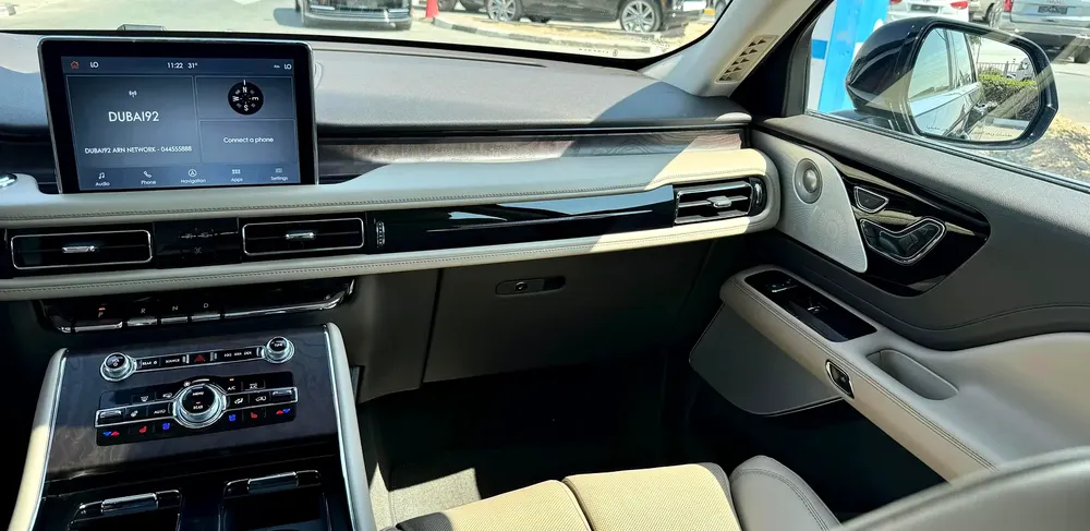 2022 Lincoln Aviator Reserve ll | G.C.C Spec | First Owner | Warranty and Service from Lincoln - Image 16