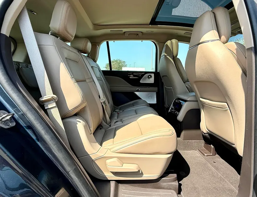 2022 Lincoln Aviator Reserve ll | G.C.C Spec | First Owner | Warranty and Service from Lincoln - Image 19