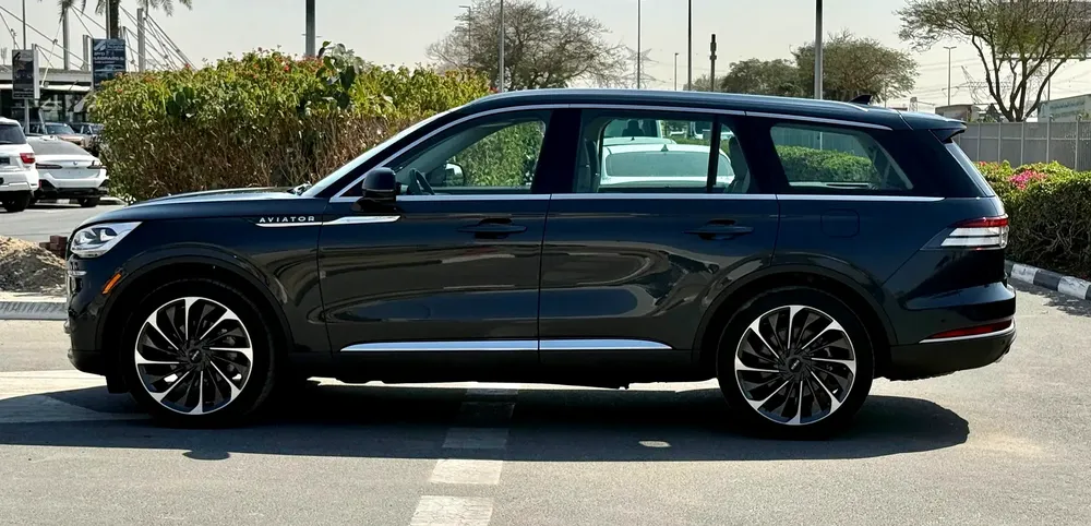 2022 Lincoln Aviator Reserve ll | G.C.C Spec | First Owner | Warranty and Service from Lincoln - Image 5