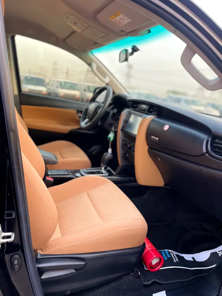 TOYOTA FORTUNER 2022 EXR 2.7 V4 GCC SPECS - Image 10