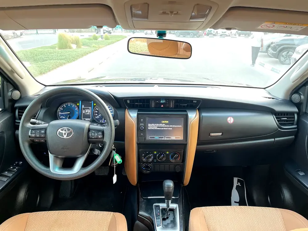 TOYOTA FORTUNER 2022 EXR 2.7 V4 GCC SPECS - Image 12
