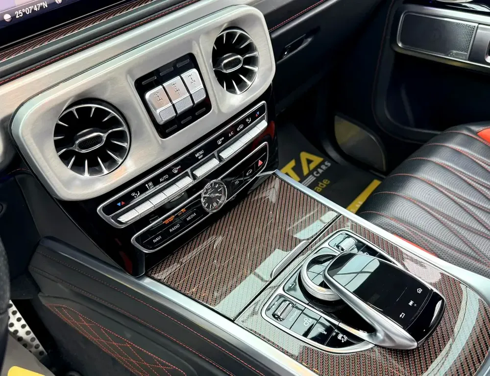2019 Mercedes Benz G63 AMG, Warranty, Full Mercedes Service History, Fully Loaded, GCC - Image 16