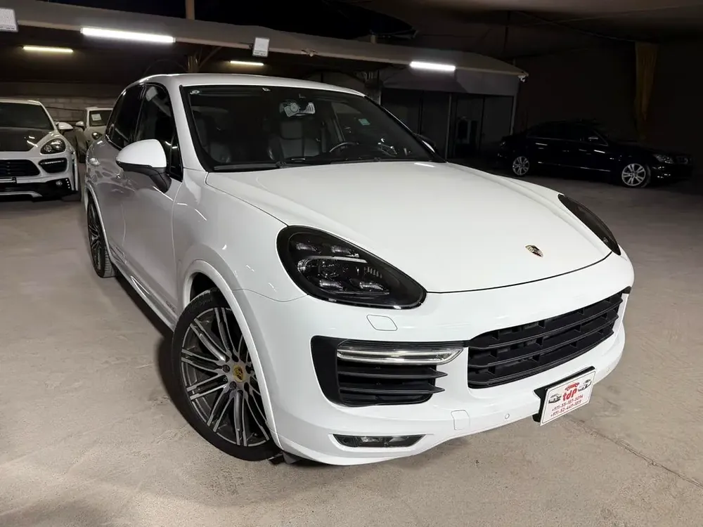 PORSCHE CAYENNE GTS 2016 3.6L | SERVICE HISTORY | ALCANTARA INTERIOR | SPORTS CHRONO PACKAGE - Image 7