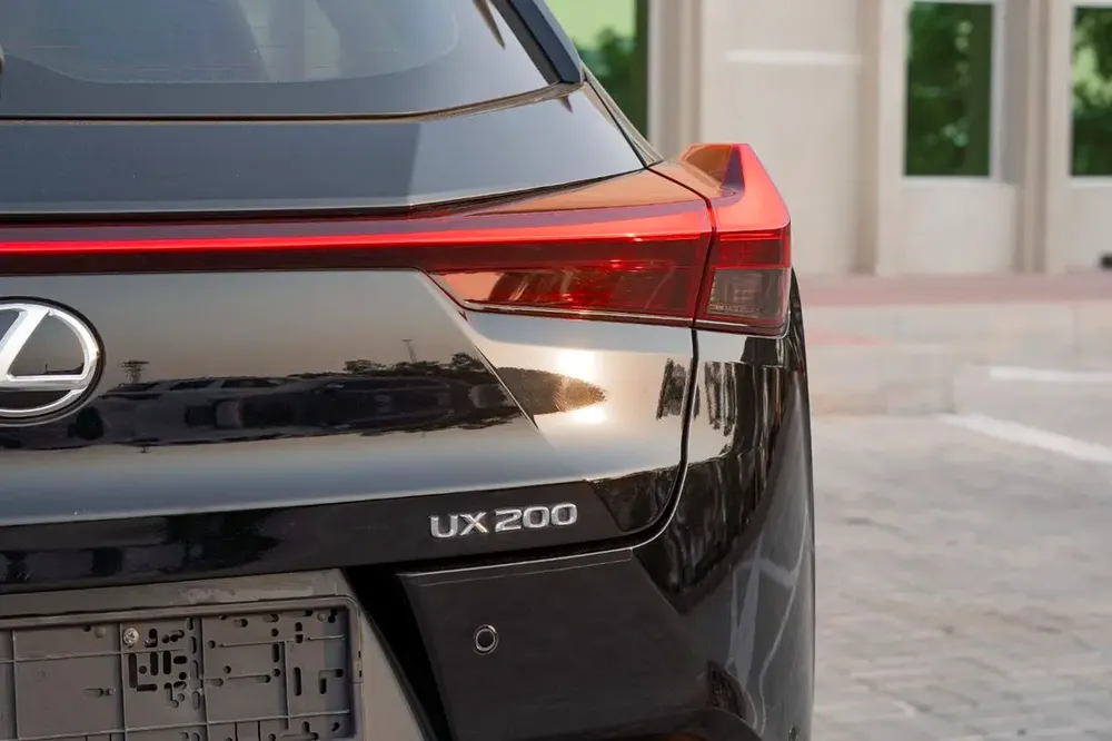 LEXUS UX 200 2019 - Image 5