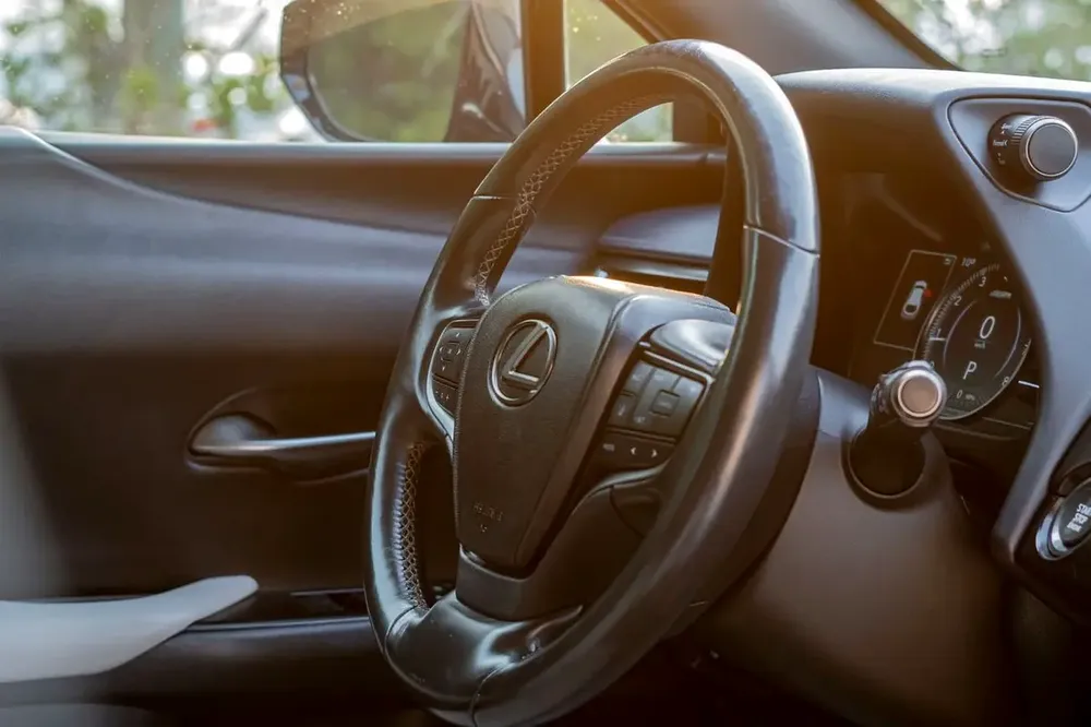 LEXUS UX 200 2019 - Image 9