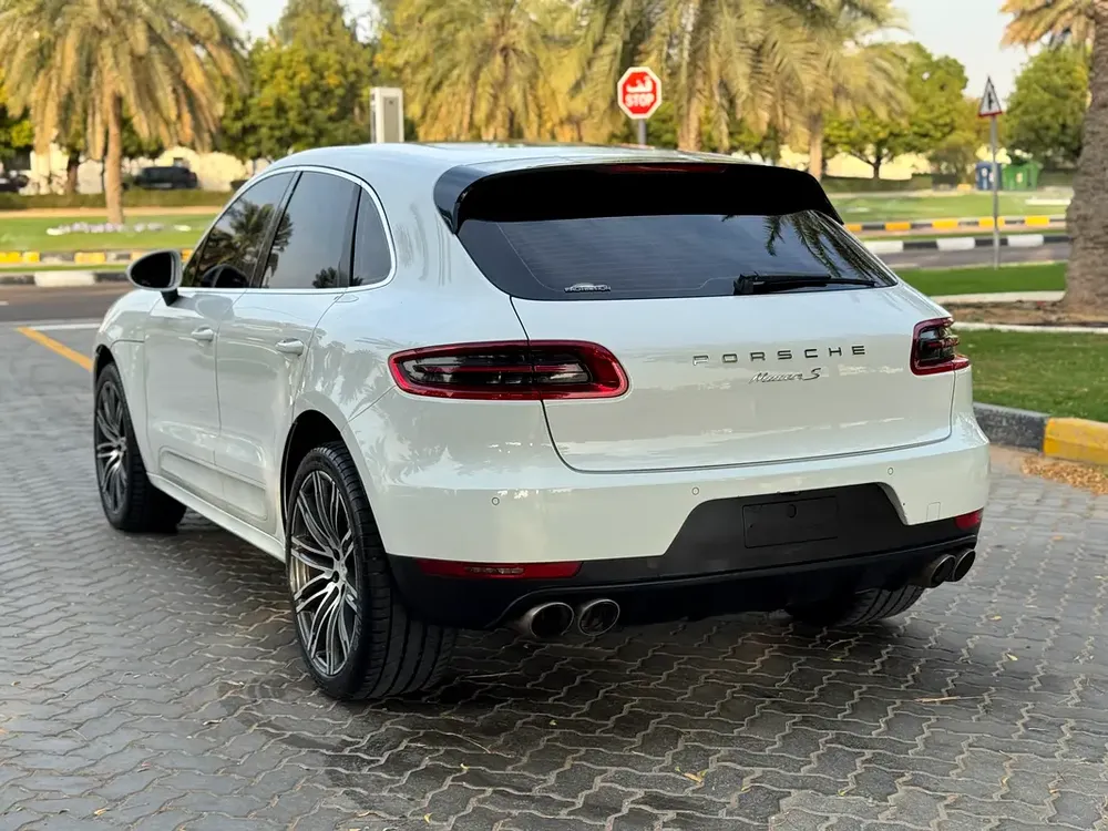 PORSHE - MACAN - S - 2015 VERY GOOD CONDITION GCC - Image 14