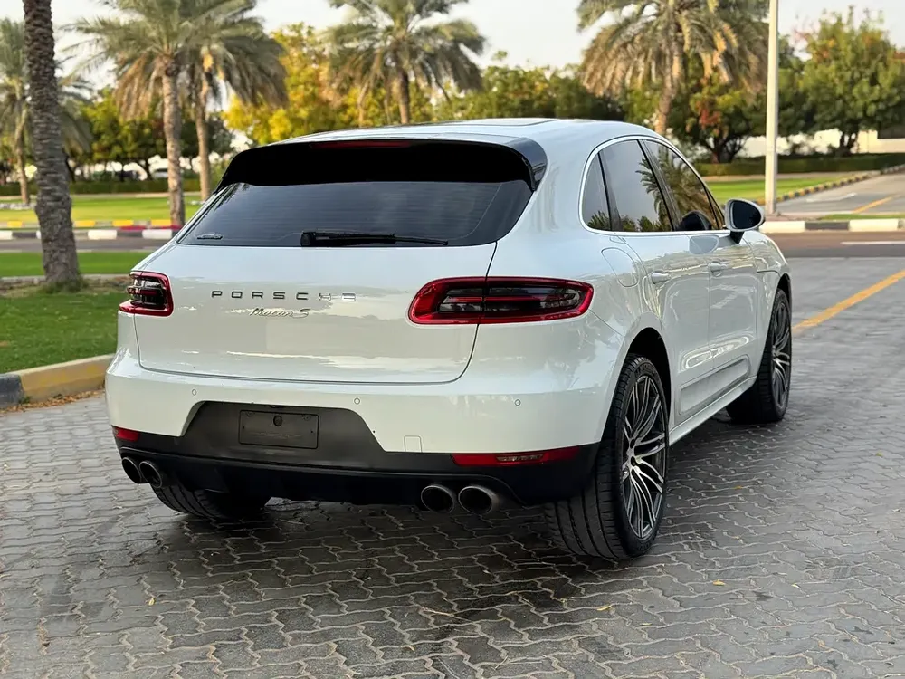 PORSHE - MACAN - S - 2015 VERY GOOD CONDITION GCC - Image 16