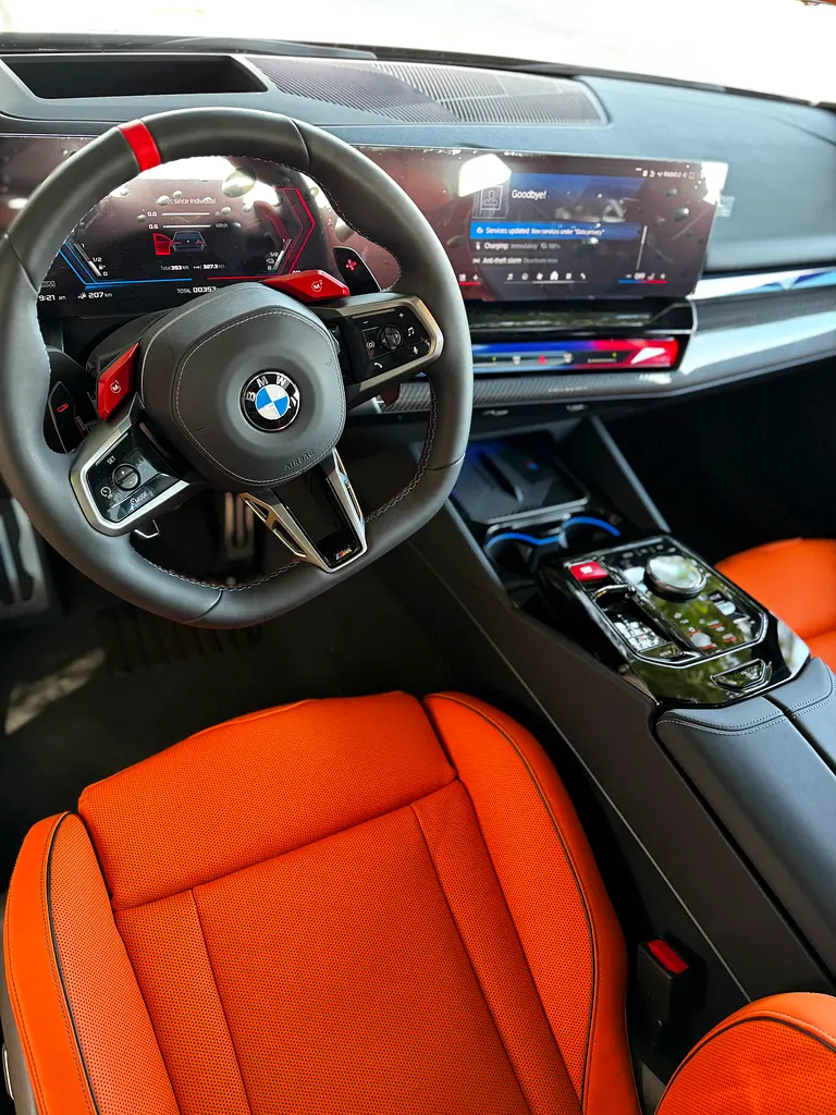 BMW M5 TOURING, CERAMIC BRAKES , 2026 , 5 YEARS SERVICE WARRANTY - Image 13