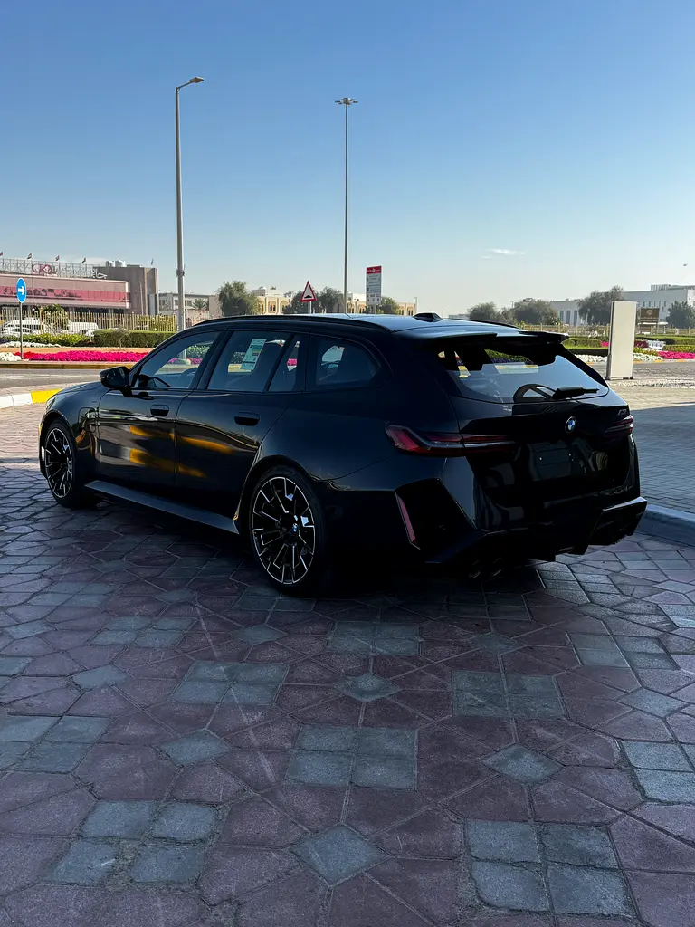 BMW M5 TOURING, CERAMIC BRAKES , 2026 , 5 YEARS SERVICE WARRANTY - Image 4