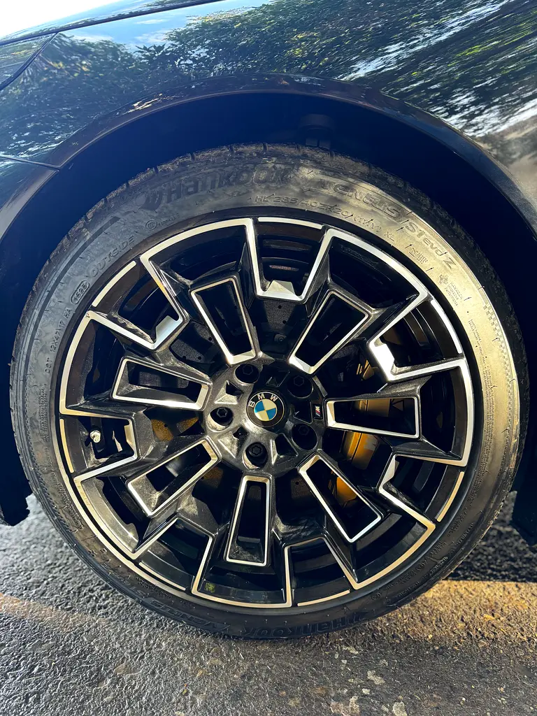BMW M5 TOURING, CERAMIC BRAKES , 2026 , 5 YEARS SERVICE WARRANTY - Image 9