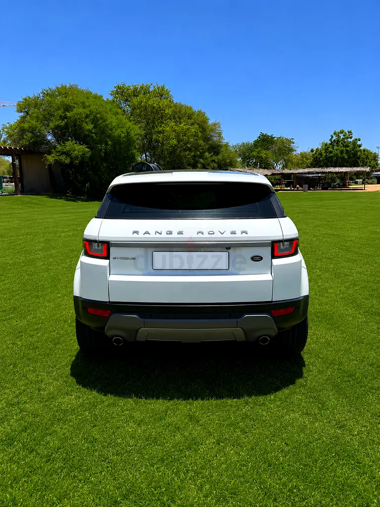 2019 Range Rover Evoque | GCC Spec | Excellent Condition | Lady Driven | - Image 5