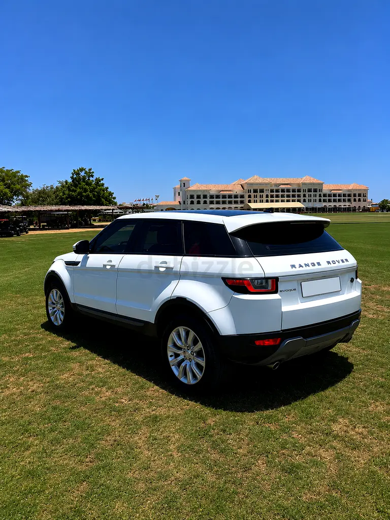 2019 Range Rover Evoque | GCC Spec | Excellent Condition | Lady Driven | - Image 6