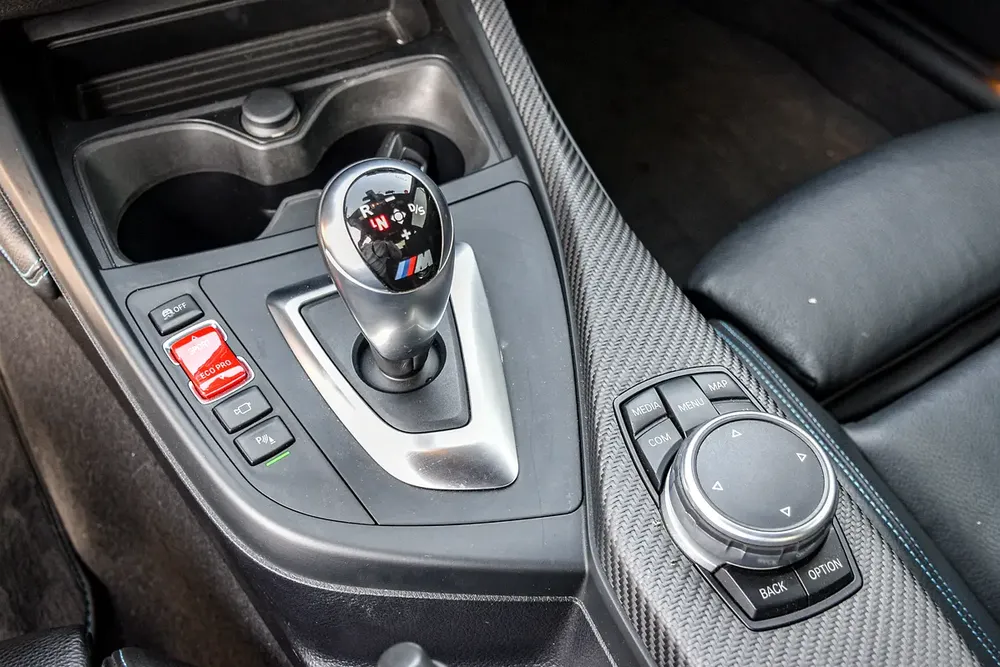 2017 BMW M2 COUPE -3.0L, FROM KOREA, ACCIDENT FREE - Image 17