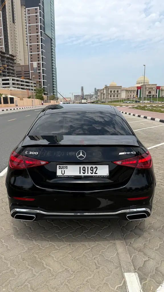 Mercedes-Benz C300 Full Option - Image 5