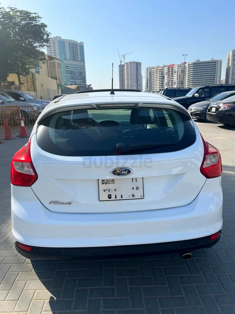 FORD FOCUS 2014 2.0 FULL OPTION HATCH BACK GCC SPECS - Image 15