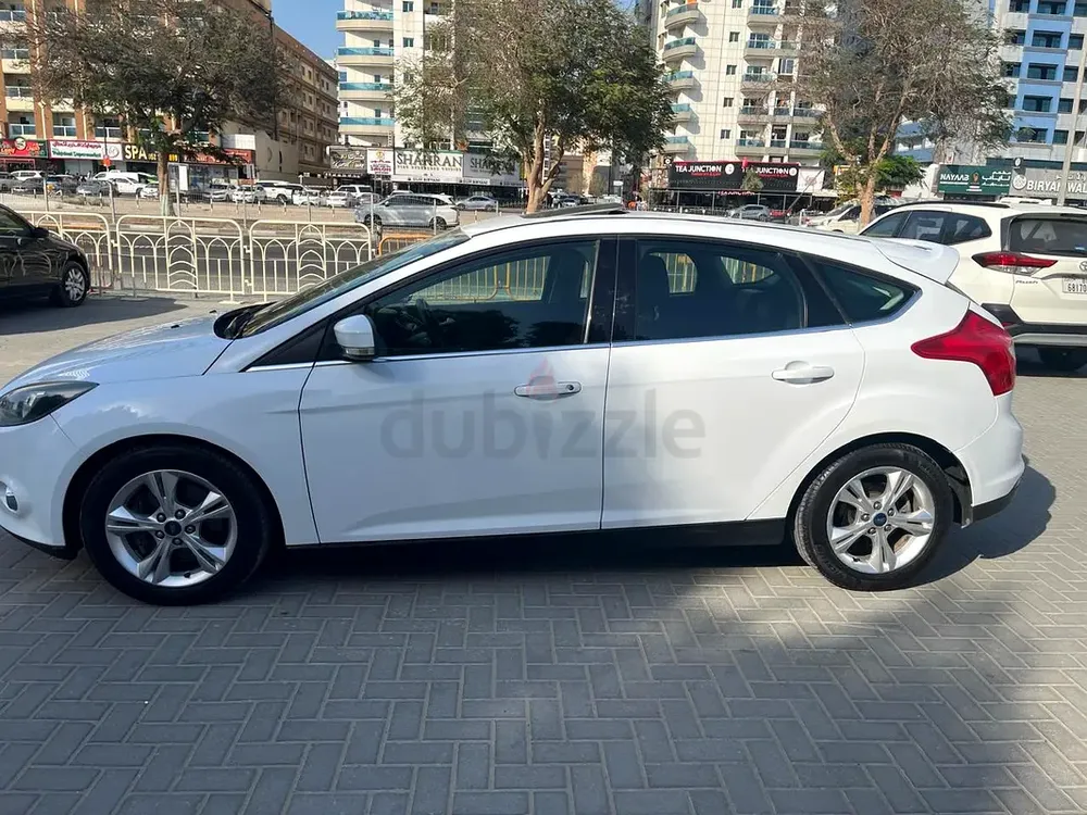FORD FOCUS 2014 2.0 FULL OPTION HATCH BACK GCC SPECS - Image 17