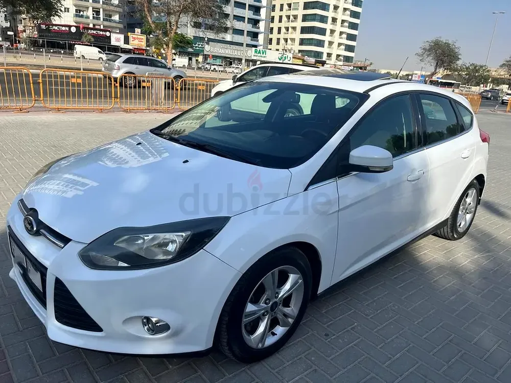 FORD FOCUS 2014 2.0 FULL OPTION HATCH BACK GCC SPECS - Image 4
