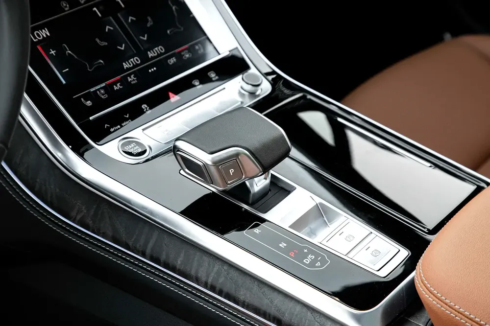 5,680 P.M | 0% Downpayment | Q7 3.0L S-Line|Audi Warranty! - Image 10
