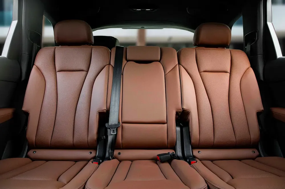 5,680 P.M | 0% Downpayment | Q7 3.0L S-Line|Audi Warranty! - Image 12