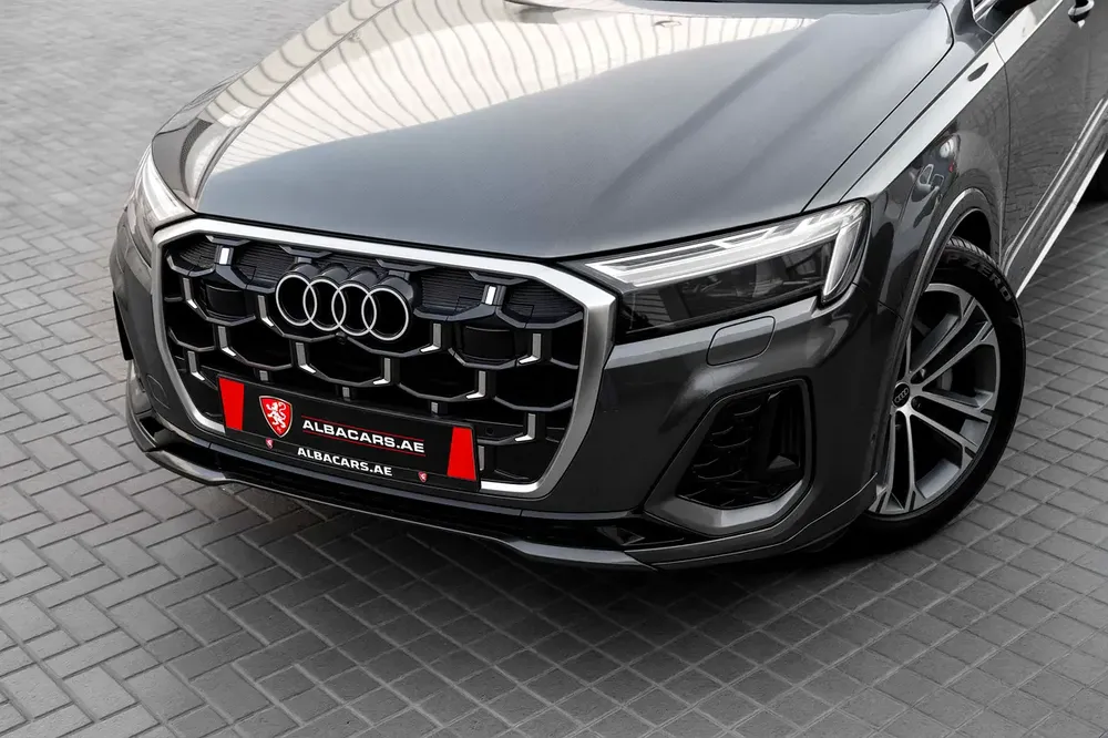 5,680 P.M | 0% Downpayment | Q7 3.0L S-Line|Audi Warranty! - Image 7