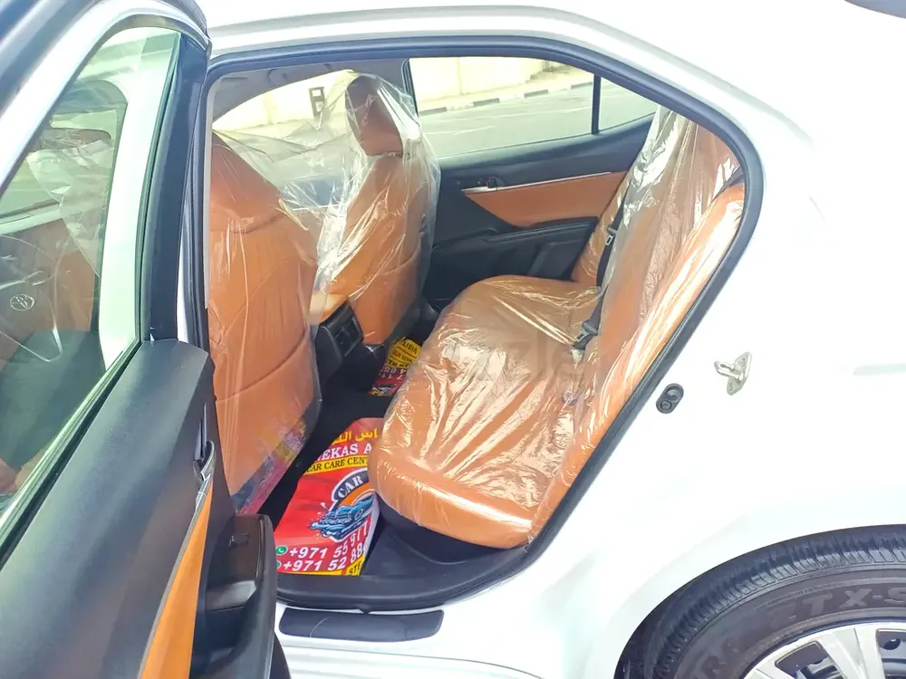 2023 Toyota Camry S  Hybrid - GCC Specs - Excellent Condition - Image 6