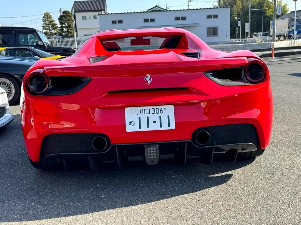 Ferrari 488 Spider 2016 | GCC Specs | Pristine Condition - Image 5