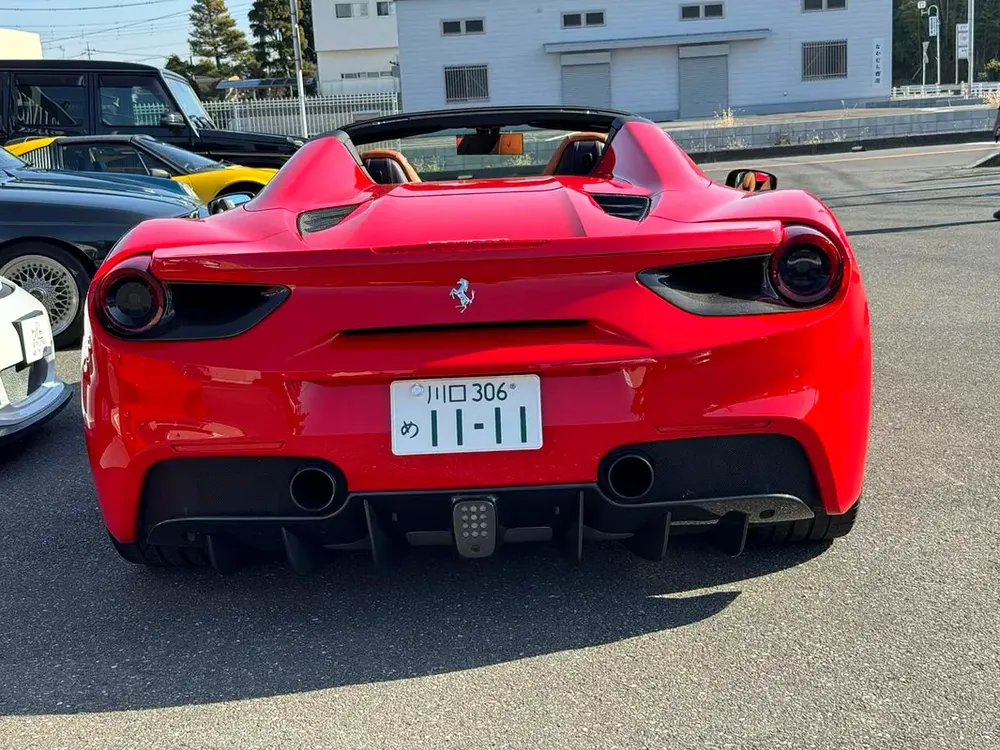 Ferrari 488 Spider 2016 | GCC Specs | Pristine Condition - Image 7