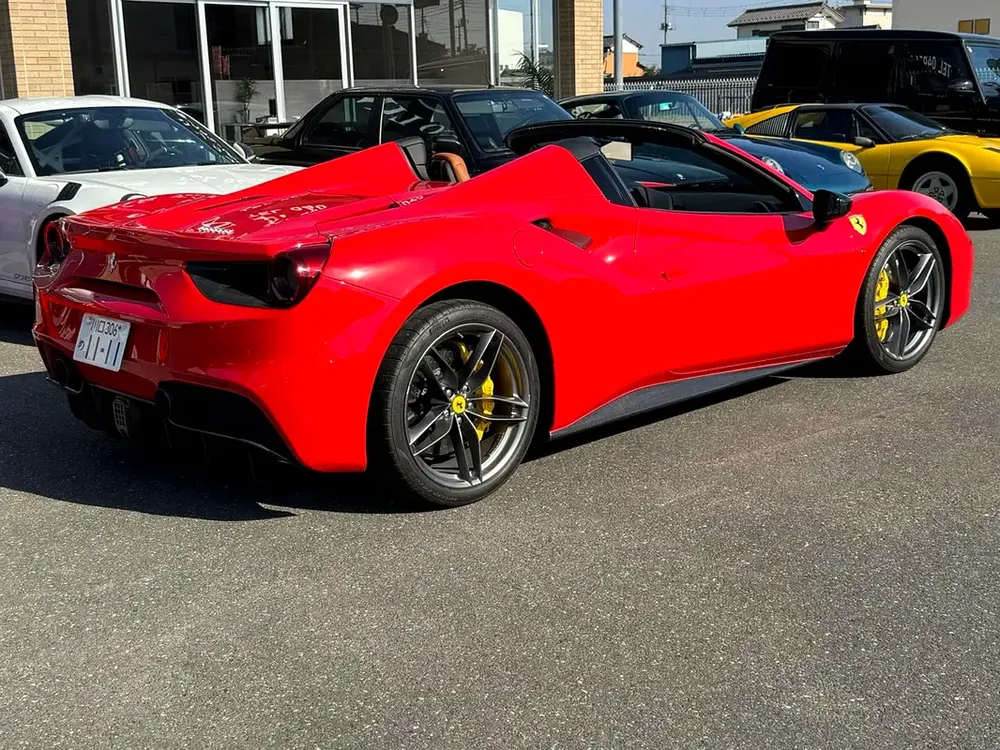 Ferrari 488 Spider 2016 | GCC Specs | Pristine Condition - Image 8