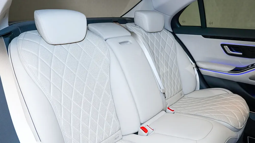 Special Offer | AED 5,250 PM | Warranty Service Pack 2027, Super Low KM | S 500 AMG Line - Image 8