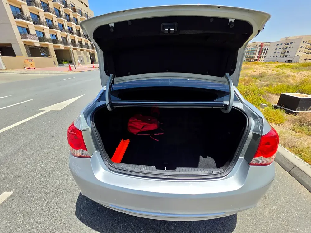 Chevrolet Cruze 2014 - GCC Specs - Well Maintained - Image 4
