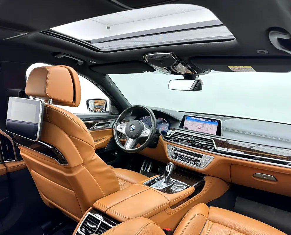 2021 BMW 730Li M-Sport M-Kit TwinPowerTurbo GCC - Image 11