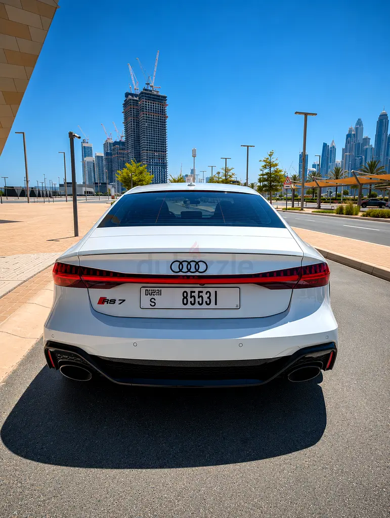 Audi RS7 4.0 TFSI Quattro Tiptronic 2022 GCC Specs. Rare! - Image 4