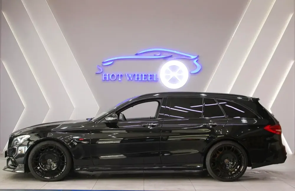 2018 Mercedes-Benz C-Class C63 AMG - European Specs - Image 6