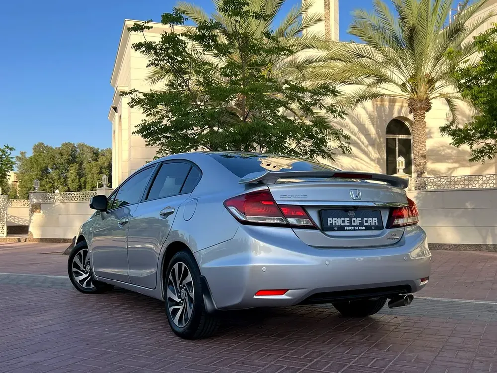 GCC 2015 Honda Civic EX |  Excellent Condition | Fuel Efficient! - Image 6