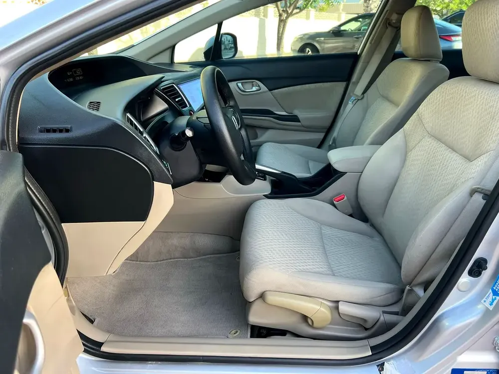 GCC 2015 Honda Civic EX |  Excellent Condition | Fuel Efficient! - Image 9