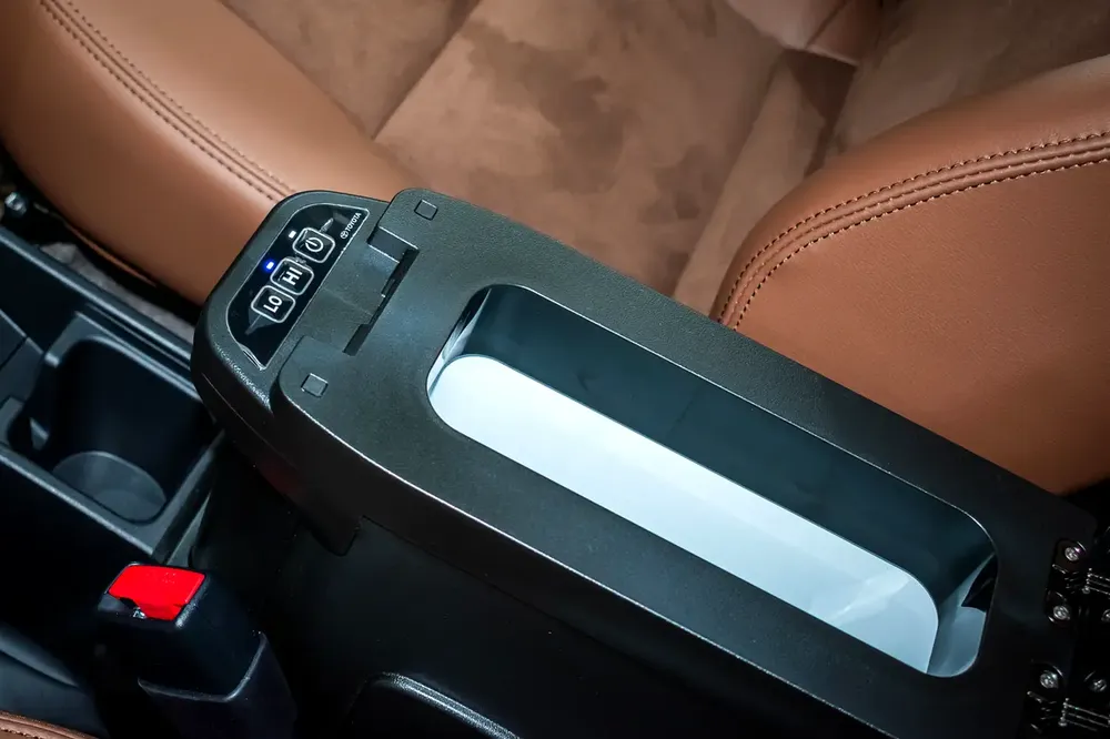 Toyota Land Cruiser 70 Series 2026 GCC Specs ll Al Futtaim warranty - Image 12
